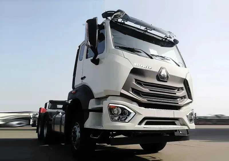 Sino-Truck-E7G-380-6x4-Tractor-Truck